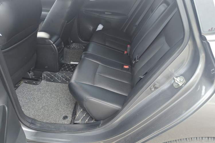 Used Nissan Sylphy 2016 1.6XV CVT Smart Enjoyment Version Left Rear Seat