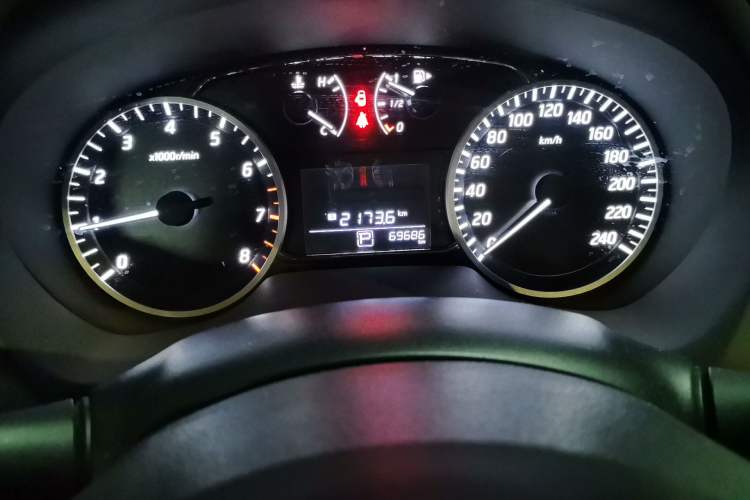 Used Nissan Sylphy 2016 1.6 XL CVT Deluxe Edition Odometer Close Up