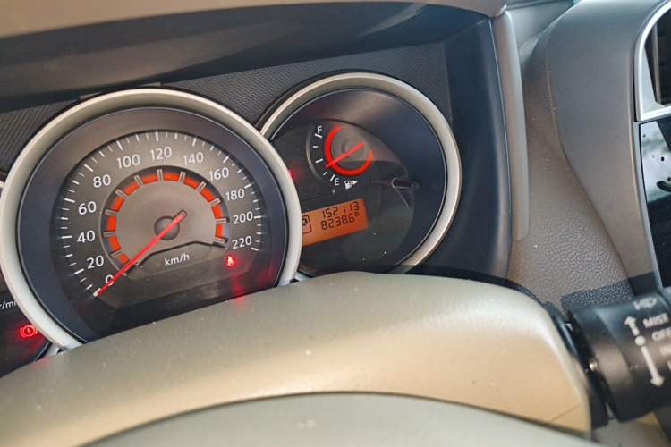 Used Nissan Sylphy 2016 Classic 1.6XE Automatic Leading Edition Odometer Close Up