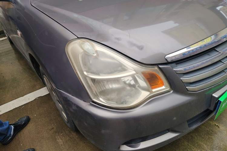 Used Nissan Sylphy 2016 Classic 1.6XE Automatic Comfort Edition Right Front Headlight