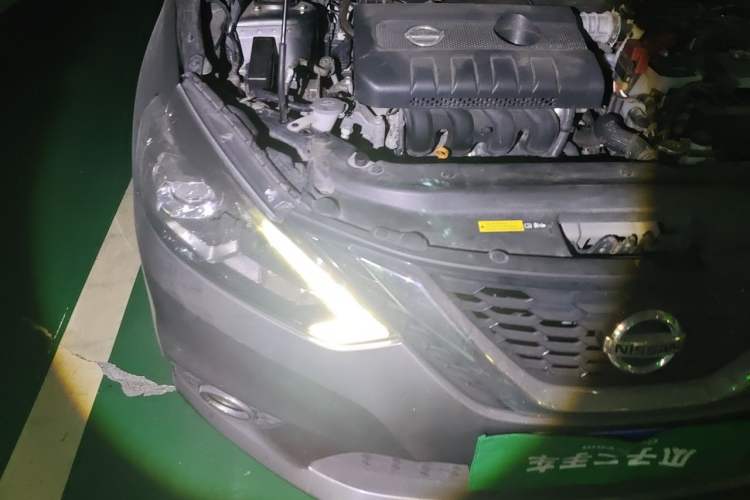 Used Nissan Sylphy 2016 1.6XV CVT Smart Enjoyment Version Right Front Headlight
