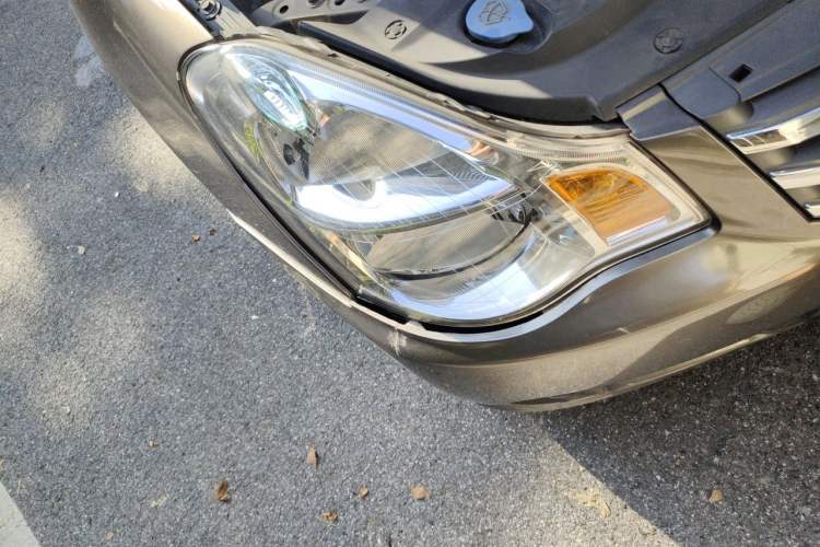 Used Nissan Sylphy 2016 Classic 1.6XE Manual Leading Edition Right Front Headlight