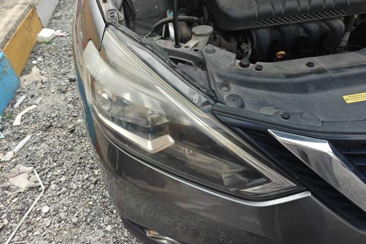 Used Nissan Sylphy 2016 1.6 XL CVT Deluxe Edition Right Front Headlight