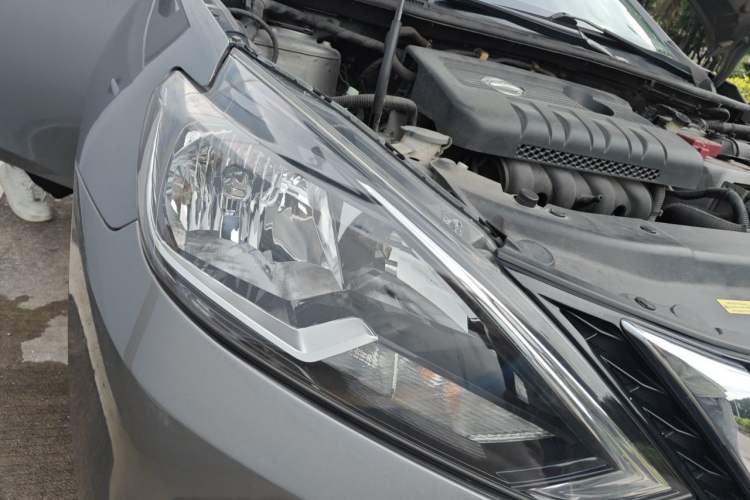 Used Nissan Sylphy 2016 1.6 XL CVT Deluxe Edition Right Front Headlight