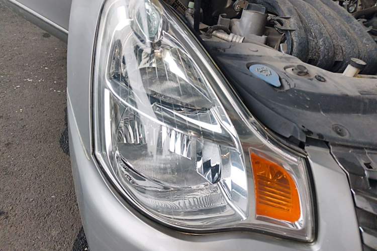 Used Nissan Sylphy 2016 Classic 1.6XE Automatic Leading Edition Right Front Headlight