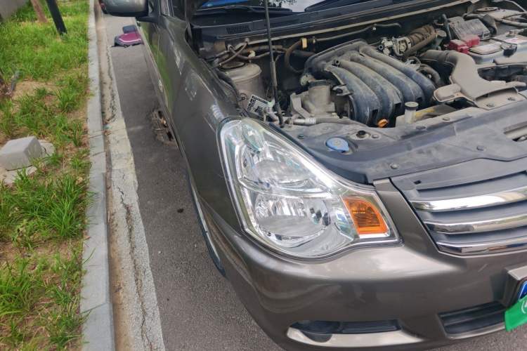 Used Nissan Sylphy 2016 Classic 1.6XE Manual Leading Edition Right Front Headlight
