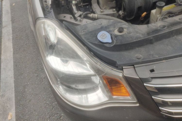 Used Nissan Sylphy 2016 Classic 1.6XE Automatic Leading Edition Right Front Headlight