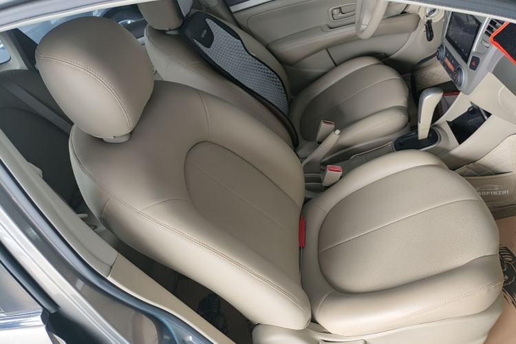 Used Nissan Sylphy 2016 Classic 1.6XE Automatic Comfort Edition Right Front Seat