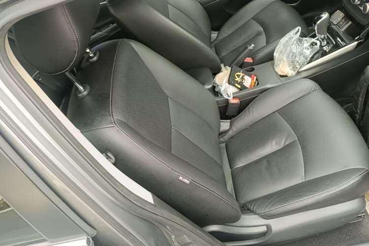 Used Nissan Sylphy 2016 1.6XV CVT Smart Enjoyment Version Right Front Seat