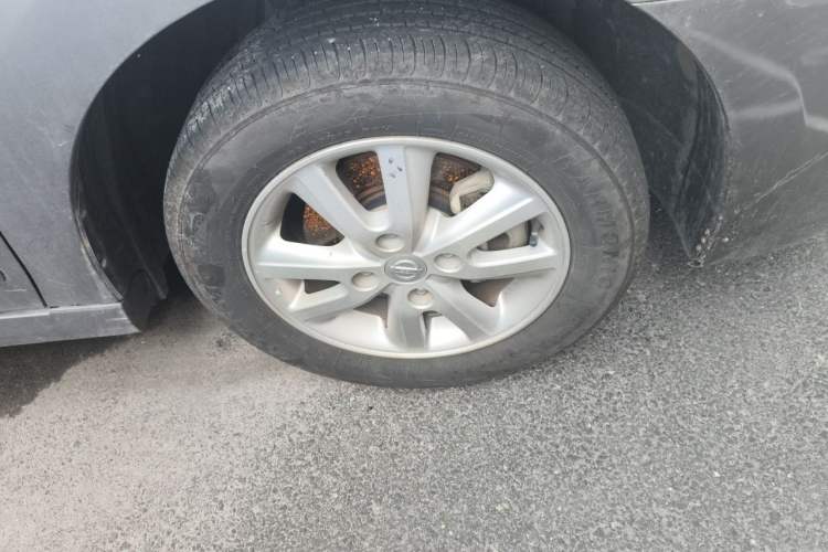 Used Nissan Sylphy 2016 Classic 1.6XE Manual Leading Edition Right Front Wheel Hub