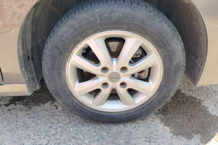 Used Nissan Sylphy 2016 Classic 1.6XE Manual Comfort Edition Right Front Wheel Hub