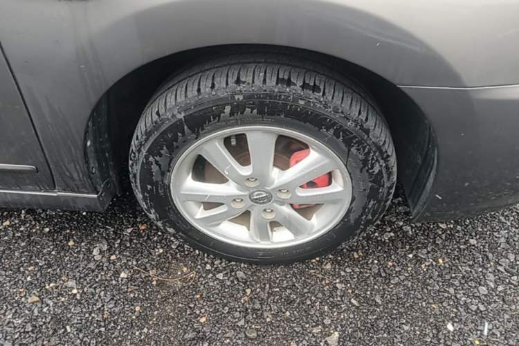 Used Nissan Sylphy  Right Front Wheel Hub