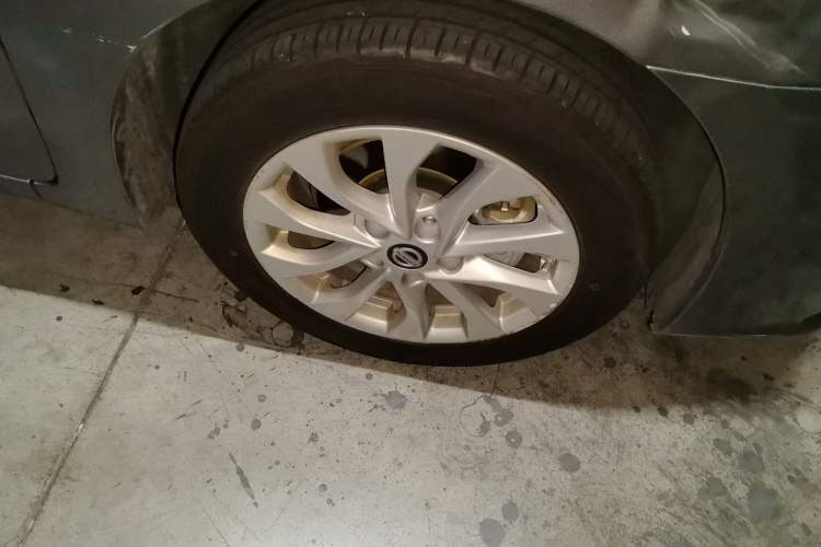 Used Nissan Sylphy 2016 1.6 XL CVT Deluxe Edition Right Front Wheel Hub