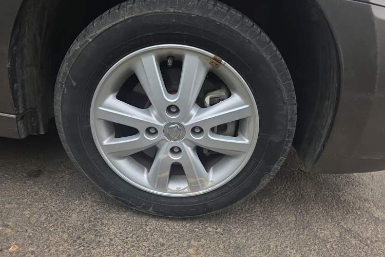 Used Nissan Sylphy 2016 Classic 1.6XE Manual Leading Edition Right Front Wheel Hub