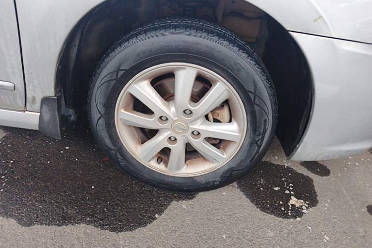 Used Nissan Sylphy 2016 Classic 1.6XE Automatic Leading Edition Right Front Wheel Hub