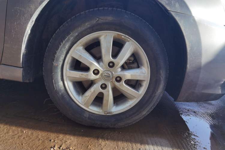 Used Nissan Sylphy 2016 Classic 1.6XE Manual Leading Edition Right Front Wheel Hub