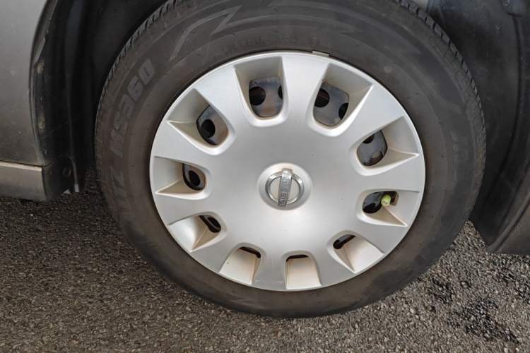 Used Nissan Sylphy 2016 Classic 1.6XE Automatic Comfort Edition Right Front Wheel Hub