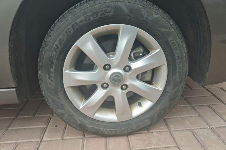 Used Nissan Sylphy 2016 Classic 1.6XE Manual Comfort Edition Right Front Wheel Hub