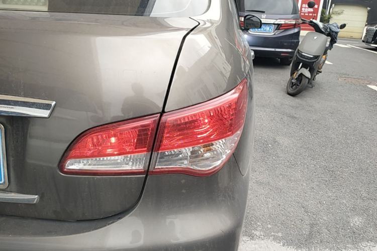 Used Nissan Sylphy 2016 Classic 1.6XE Automatic Leading Edition Right Rear Taillight