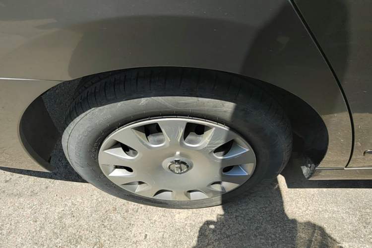 Used Nissan Sylphy 2016 Classic 1.6XE Automatic Comfort Edition Right Rear Wheel Hub