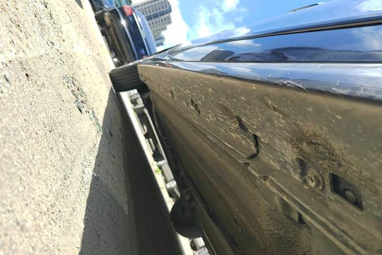 Used Nissan Sylphy 2016 Classic 1.6XE Automatic Comfort Edition Right Side Sill