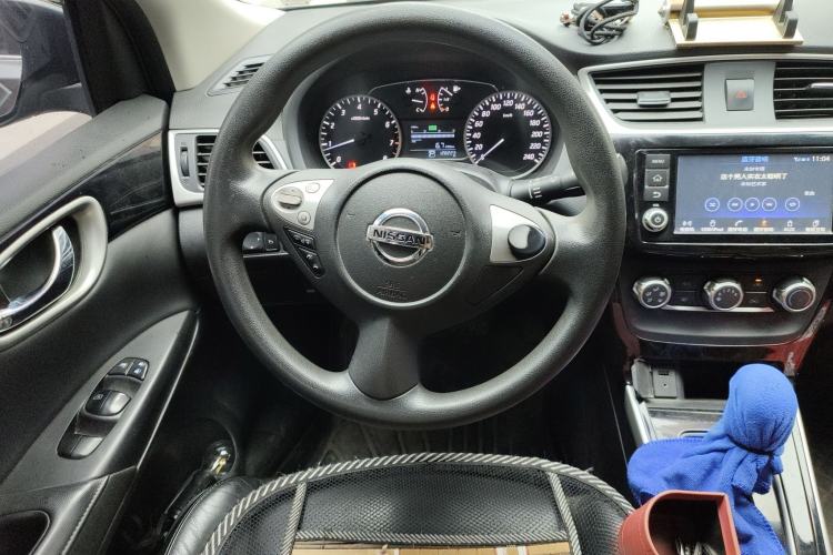 Used Nissan Sylphy 2016 1.6XV CVT Smart Enjoyment Version Steering Wheel