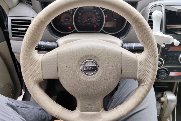 Used Nissan Sylphy 2016 Classic 1.6XE Automatic Comfort Edition Steering Wheel