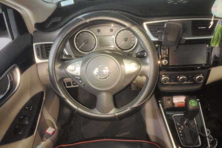 Used Nissan Sylphy 2016 1.6XV CVT Smart Enjoyment Version Steering Wheel