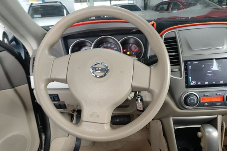 Used Nissan Sylphy 2016 Classic 1.6XE Automatic Comfort Edition Steering Wheel