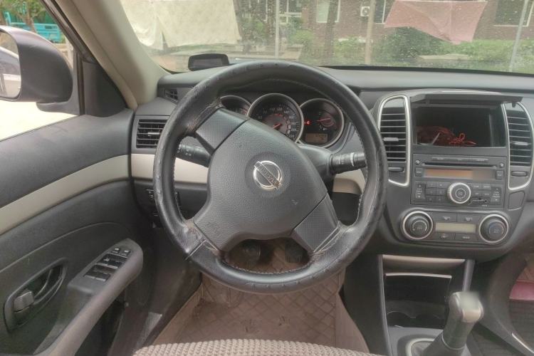 Used Nissan Sylphy 2016 Classic 1.6XE Manual Comfort Edition Steering Wheel