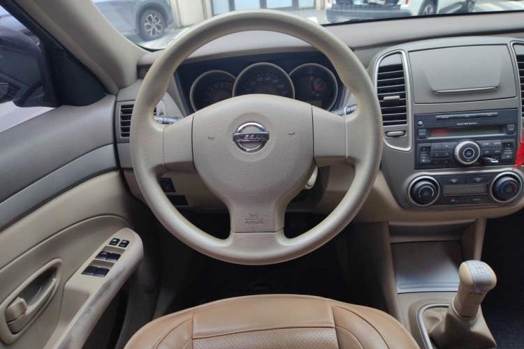Used Nissan Sylphy 2016 Classic 1.6XE Manual Comfort Edition Steering Wheel