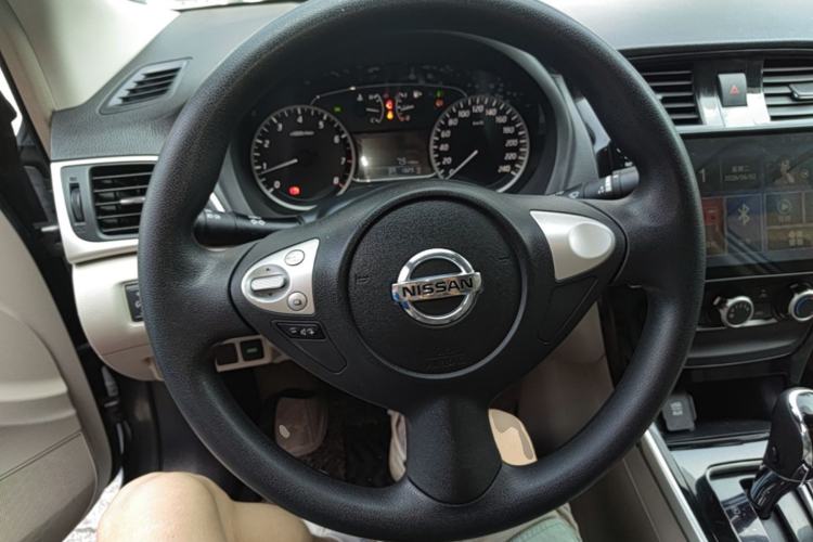 Used Nissan Sylphy 2016 1.6 XL CVT Luxury Edition Steering Wheel