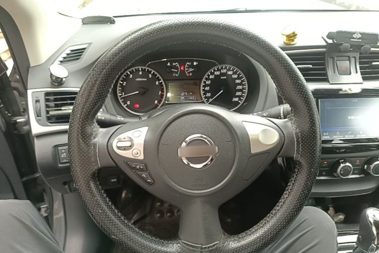 Used Nissan Sylphy 2016 1.6XV CVT Smart Enjoyment Version Steering Wheel