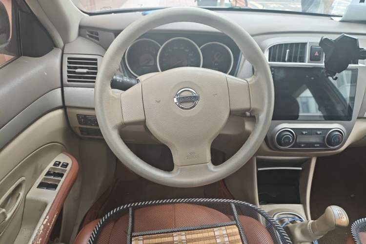 Used Nissan Sylphy 2016 Classic 1.6XE Manual Comfort Edition Steering Wheel