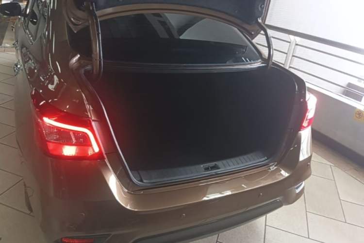 Used Nissan Sylphy 2016 1.6XV CVT Smart Enjoyment Version Trunk