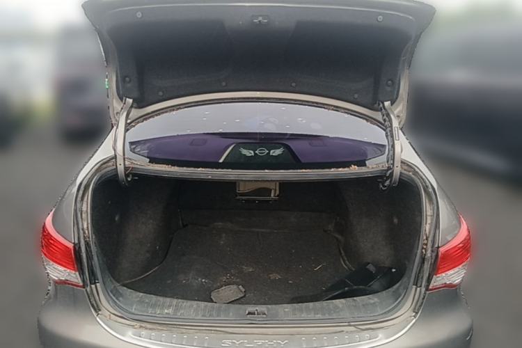 Used Nissan Sylphy  Trunk