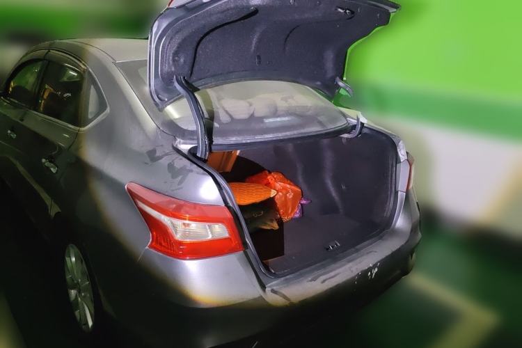 Used Nissan Sylphy 2016 1.6XV CVT Smart Enjoyment Version Trunk