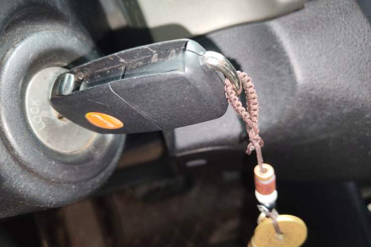 Used Nissan Sylphy 2016 Classic 1.6XE Automatic Comfort Edition Vehicle Key