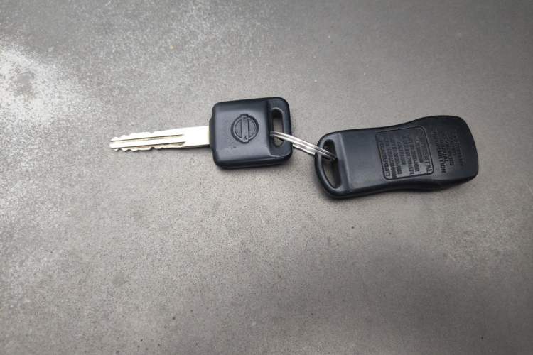 Used Nissan Sylphy 2016 Classic 1.6XE Manual Comfort Edition Vehicle Key