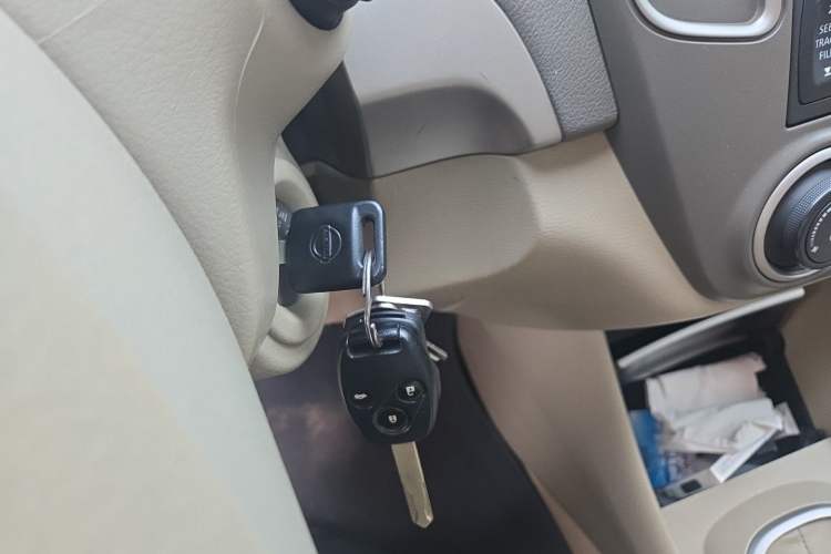 Used Nissan Sylphy 2016 Classic 1.6XE Manual Leading Edition Vehicle Key