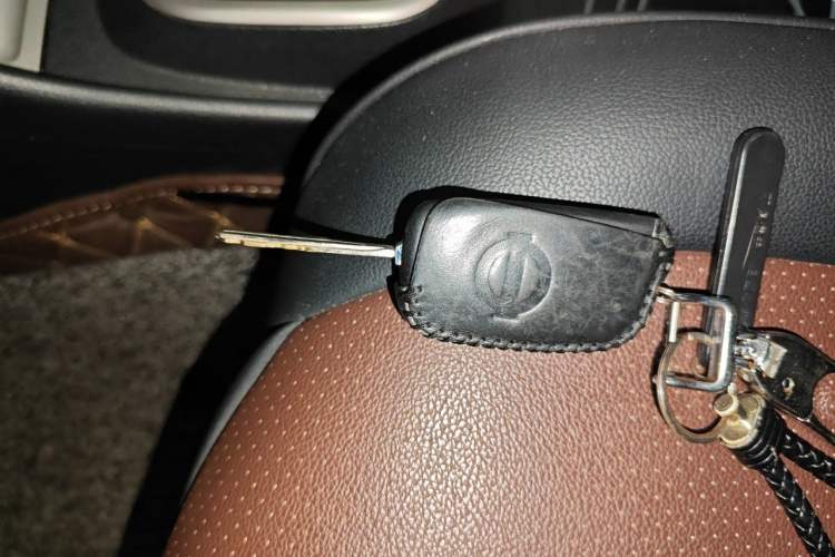 Used Nissan Sylphy 2016 Classic 1.6XE Automatic Comfort Edition Vehicle Key