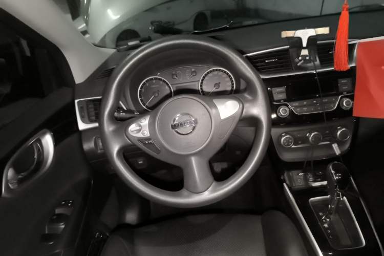 Used Nissan Sylphy 2016 1.6 XL CVT Luxury Edition Steering Wheel