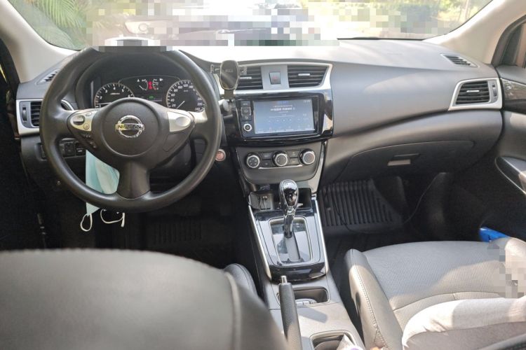 Used Nissan Sylphy 2016 1.6 XL CVT Deluxe Edition Center Console