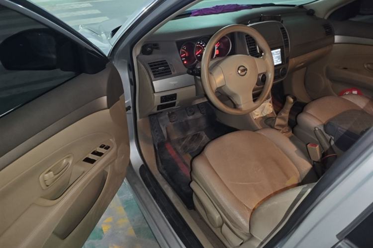 Used Nissan Sylphy 2016 Classic 1.6XE Manual Comfort Edition Driver Seat
