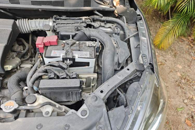 Used Nissan Sylphy 2016 1.6 XL CVT Deluxe Edition Engine Bay Left