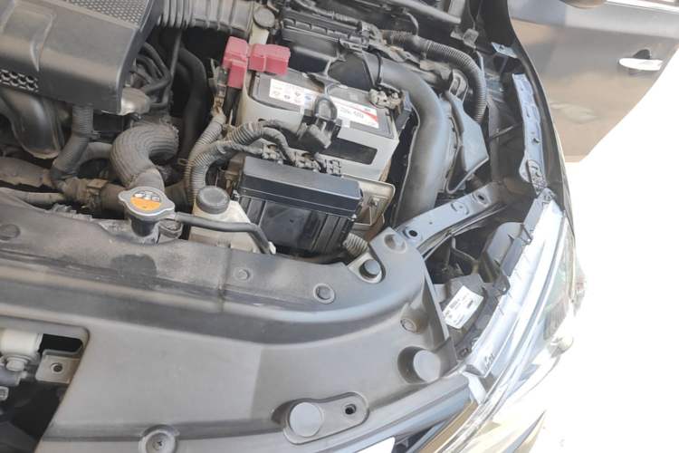 Used Nissan Sylphy 2016 1.6 XL CVT Deluxe Edition Engine Bay Left