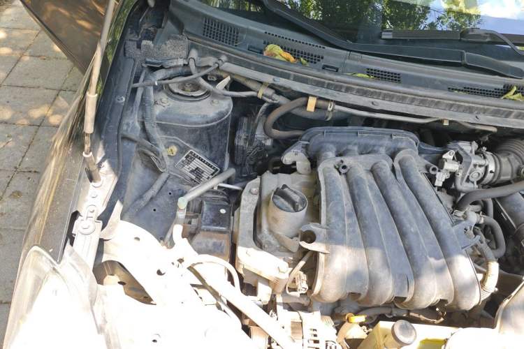 Used Nissan Sylphy 2016 Classic 1.6XE Manual Comfort Edition Engine Bay Right