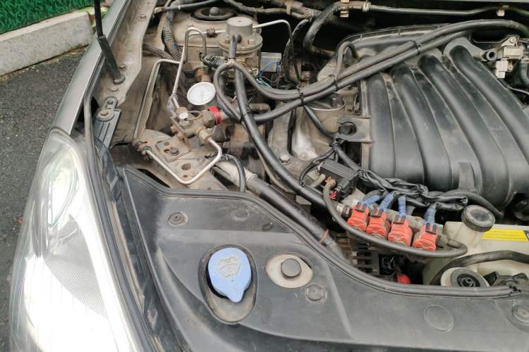 Used Nissan Sylphy 2016 Classic 1.6XE Manual Comfort Edition Engine Bay Right