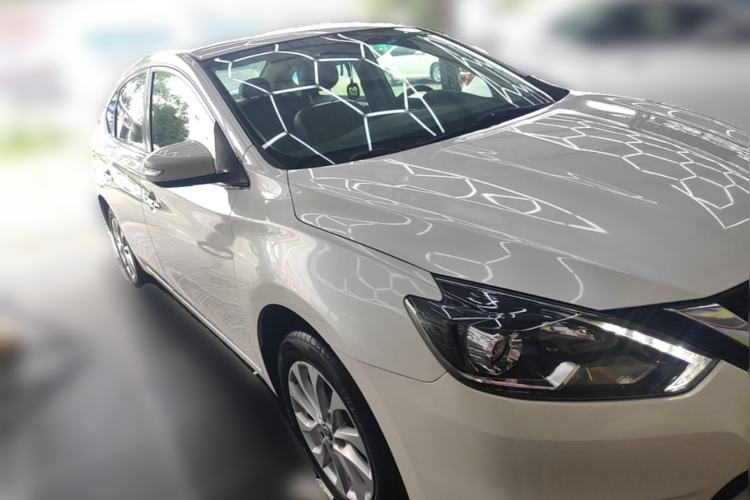 Used Nissan Sylphy 2016 1.6 XL CVT Deluxe Edition Front Right 45 Deg