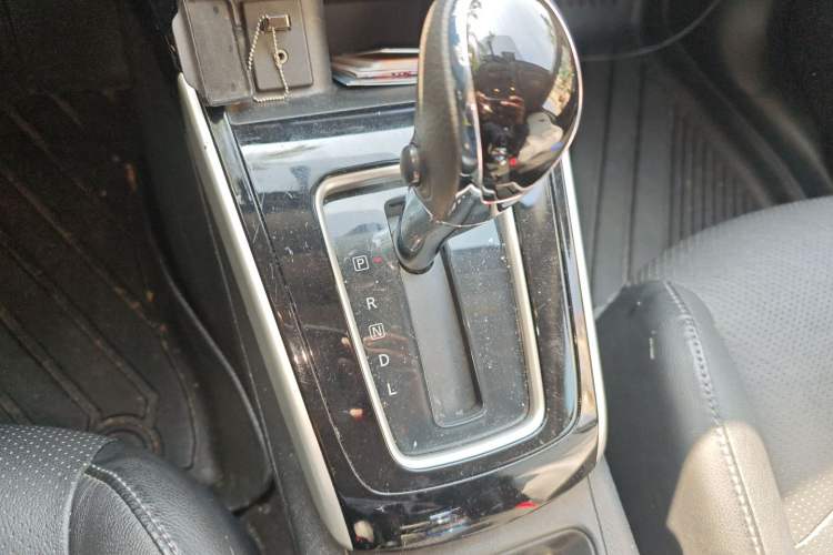 Used Nissan Sylphy 2016 1.6 XL CVT Deluxe Edition Gear Lever